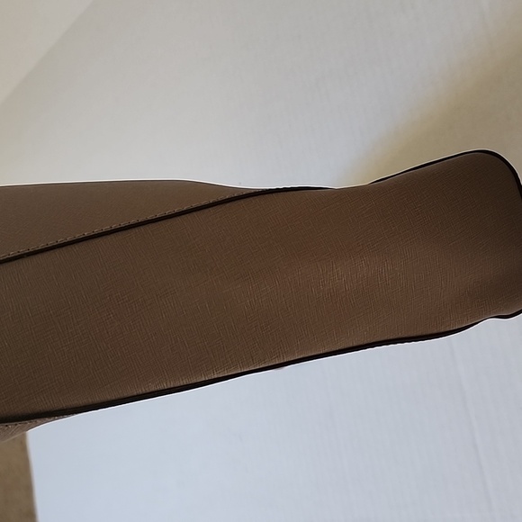 MICHAEL KORS Taupe Saffiano Leather Large Tote Shoulder Bag - Picture 6 of 6